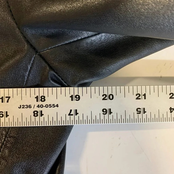 Calvin‎ Klein Collection Women's Lambskin Full Zip Leather Jacket Size 12 - Picture 11 of 12